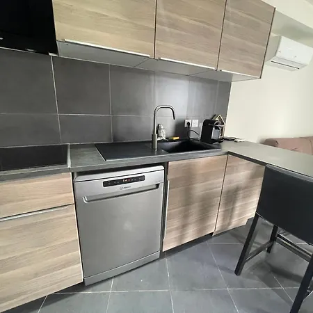 Les Turenes Apartman